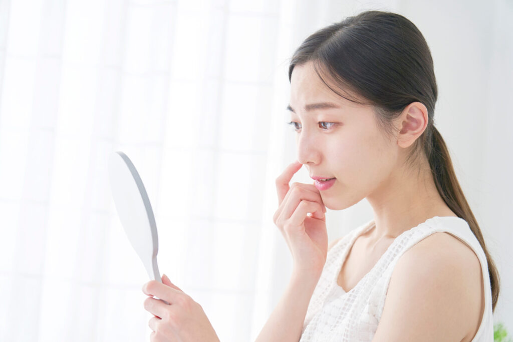 1-2. 鏡の前で10秒!茶クマ・青クマ・黒クマの確実な見分け方