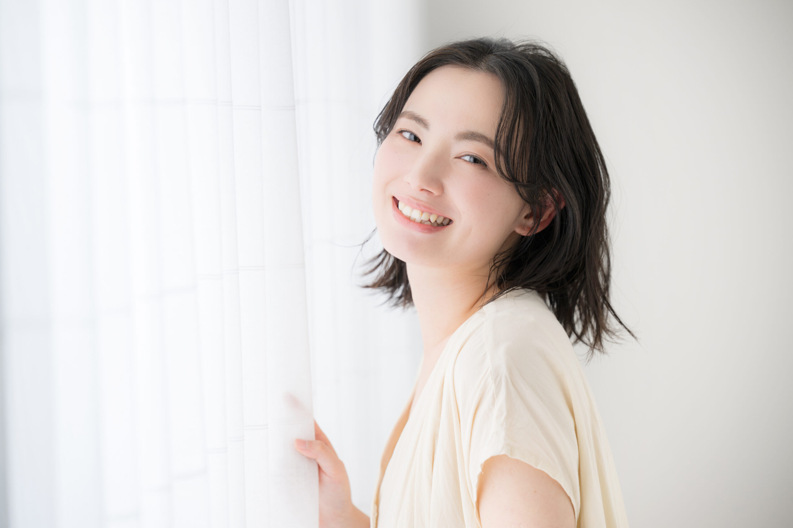 茶クマを根本から治すには？色素沈着の原因特定から最新の医療・セルフケアまで徹底解説