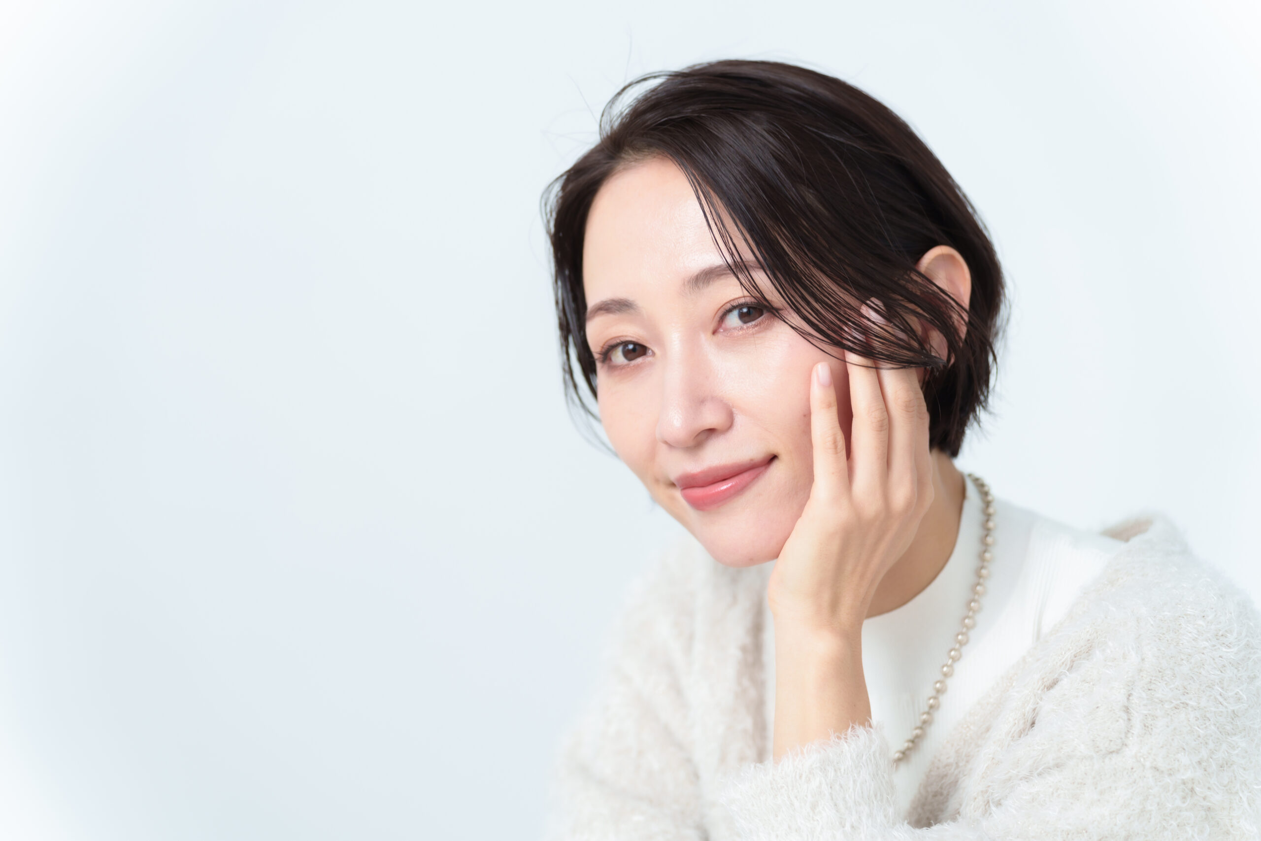切らないクマ取りとは？経結膜脱脂の効果・ダウンタイム・失敗しないクリニックの選び方