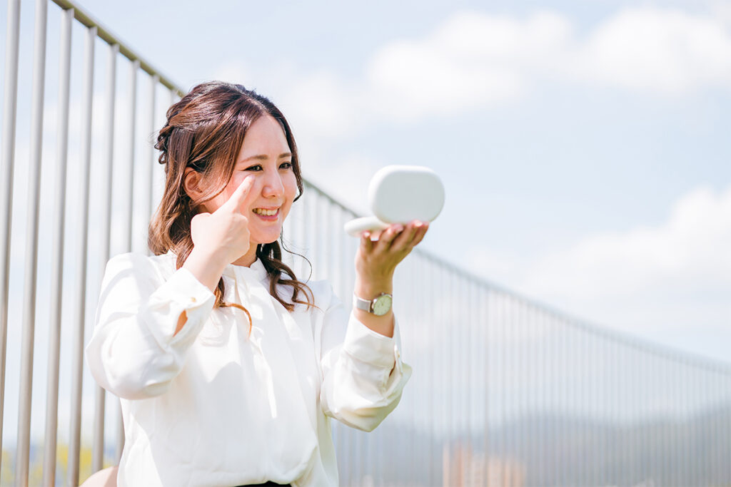 第1章 クマ取り施術直後にコンタクトレンズを装着してはいけない理由