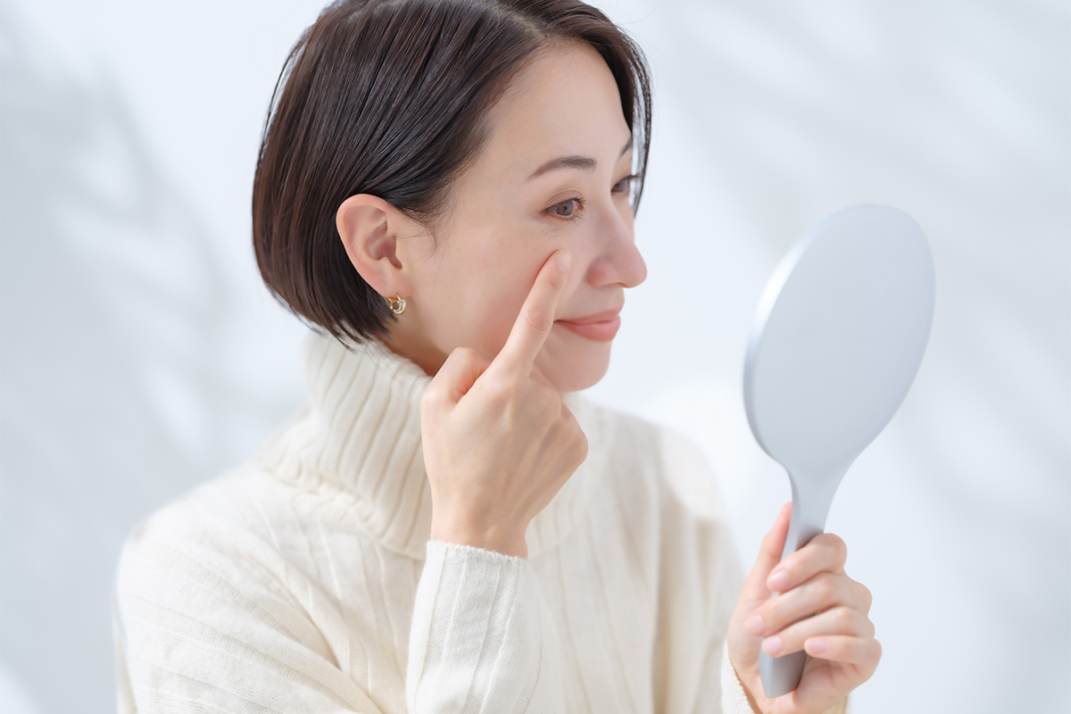 クマが消えない原因と改善法とは！青・茶・黒・赤クマの種類別治療とセルフケア完全ガイド！